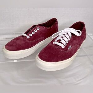 Van’s Original Lace-up Sneaker in Burgundy Suede, HEIQ Eco Dry W-9, M-7.5, NWOT
